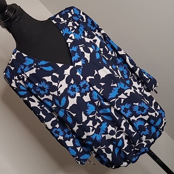 Soho Blue White and Black Floral Flowy Top with Stretch Waist - Picture 1 of 8